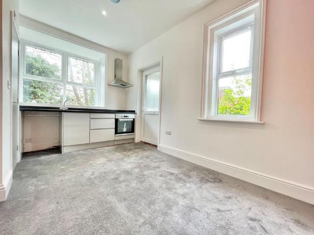 Studio for rent in Earlham Rise, East Bank