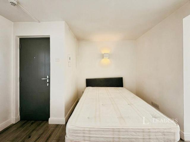 Studio for rent in Round Hill, Brighton & Hove