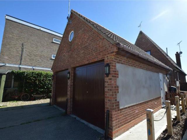 Studio for rent in West Mersea, Colchester