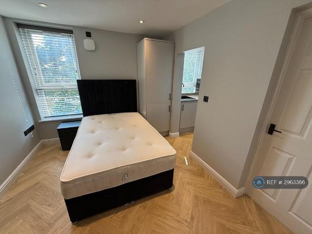 Flat for rent in Hyde Park, South Yorkshire