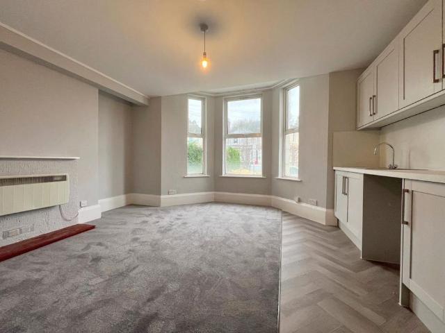 Studio for rent in Midway, Kent