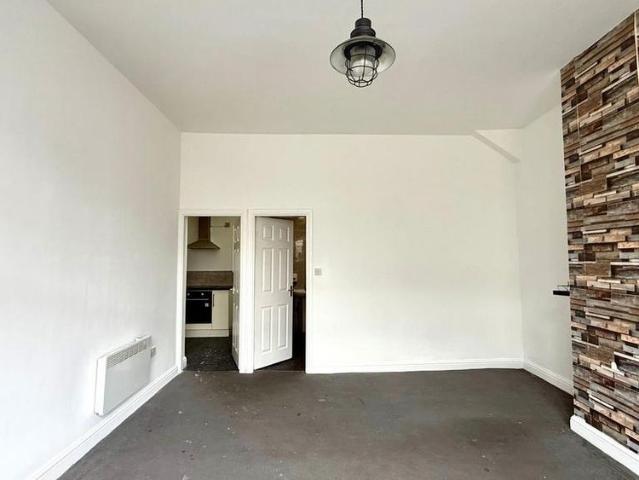 Studio for rent in Firthcliffe, Heckmondwike