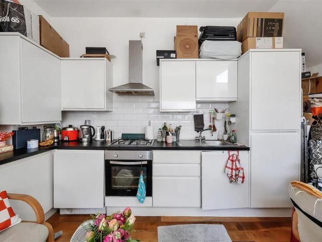 Studio for rent in West Hampstead, Greater London