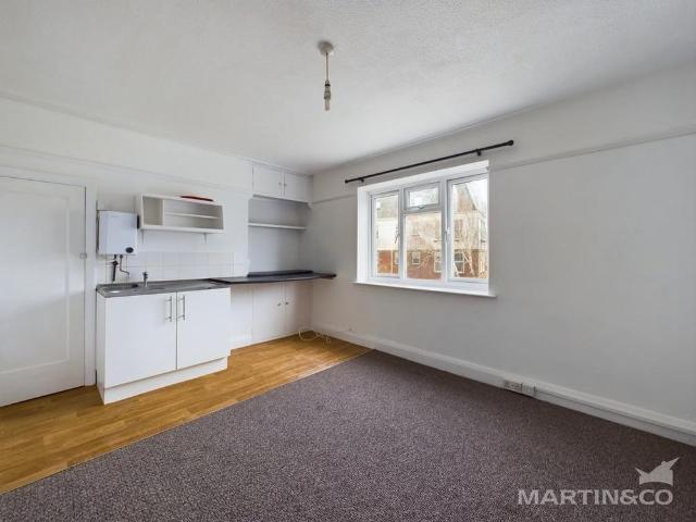Studio for rent in Bognor Regis, Arun