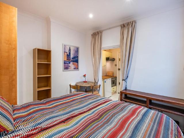 Flat for rent in Kensington, Isle Of Man