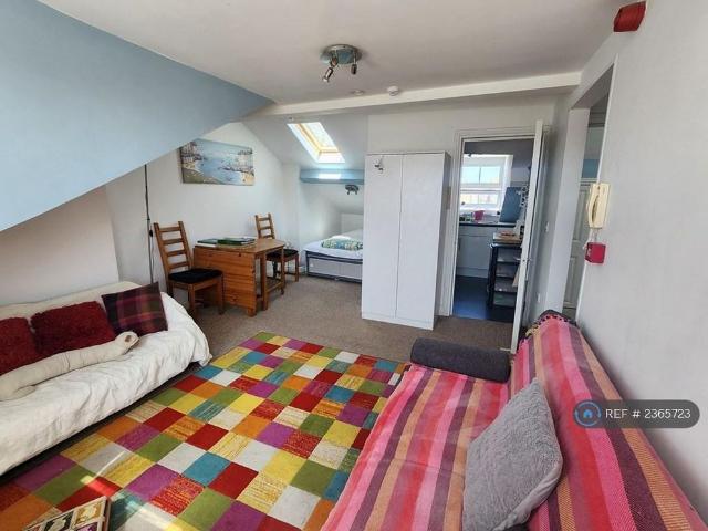 Studio for rent in Weymouth, East Dorset