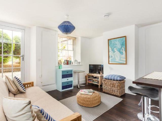 Studio for rent in Greater London