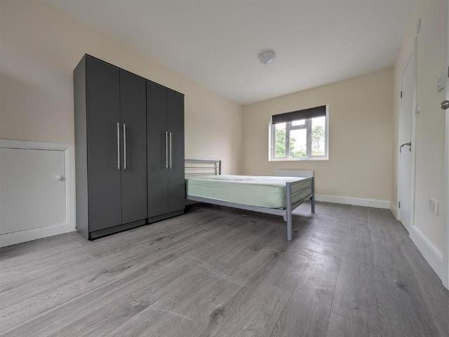 Studio for rent in London Borough of Hounslow, Greater London