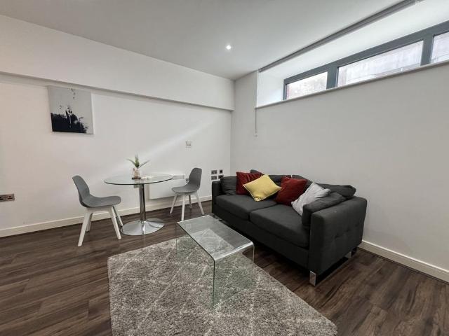 Studio for rent in Jewellery Quarter, West Midlands