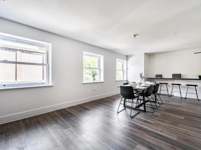 Studio for rent in Westborough, Surrey