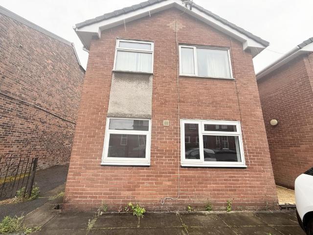 Flat for rent in St Helens