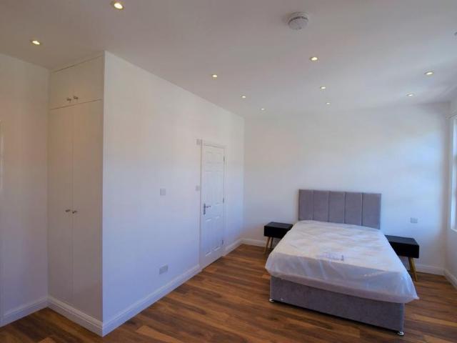 Studio for rent in Cricklewood, Isle Of Man