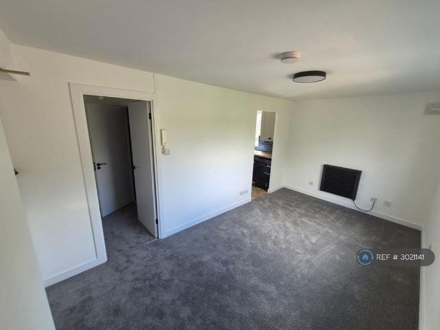 Studio for rent in Bramingham Park, Luton