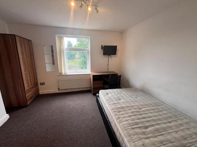 Studio for rent in Pendleton, Salford