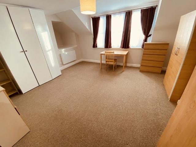 Studio for rent in Muswell Hill, Isle Of Man