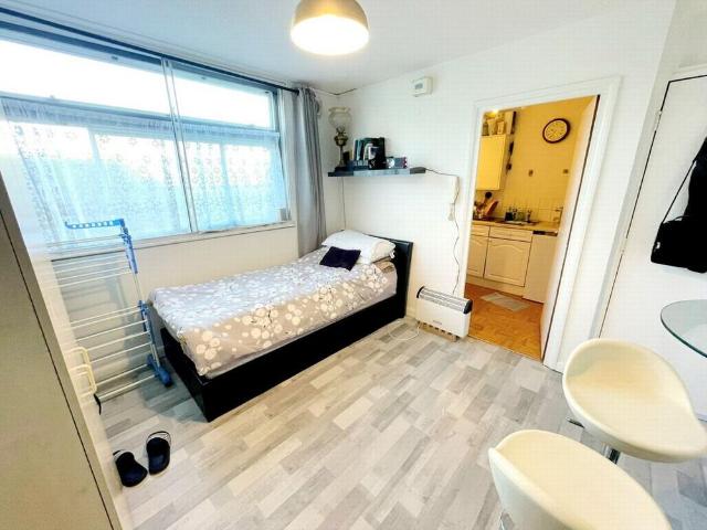 Studio for rent in Crouch End, Greater London
