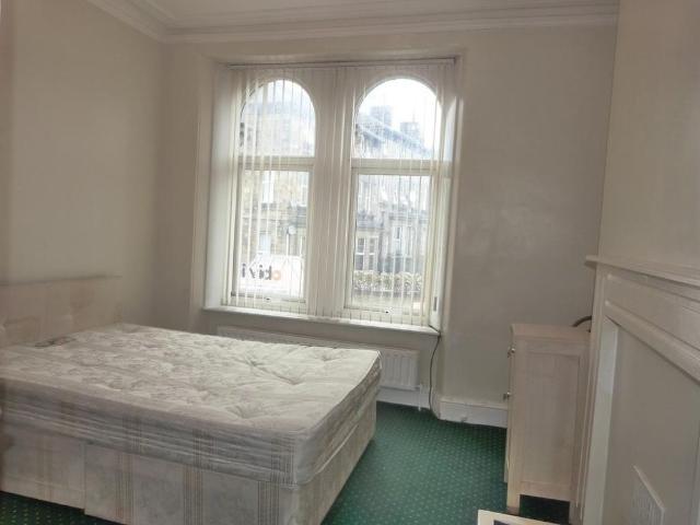 Studio for rent in Low Harrogate, Harrogate