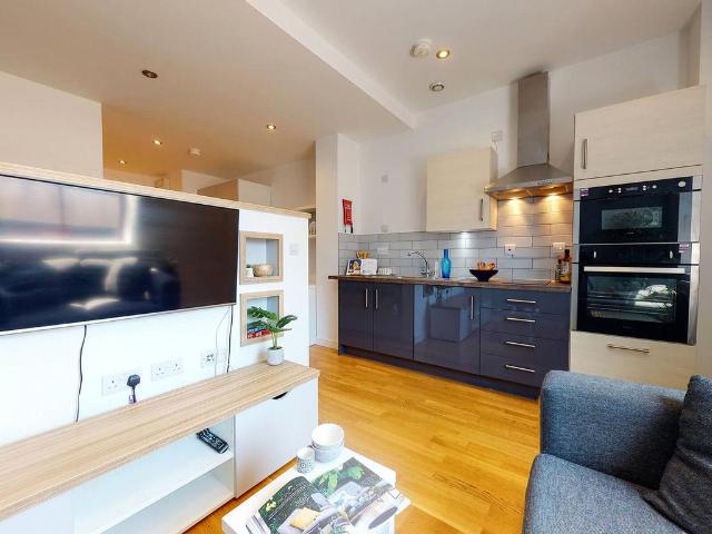 Flat for rent in Woodhouse, West Yorkshire