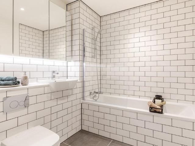 Studio for rent in Highfield, Isle Of Man