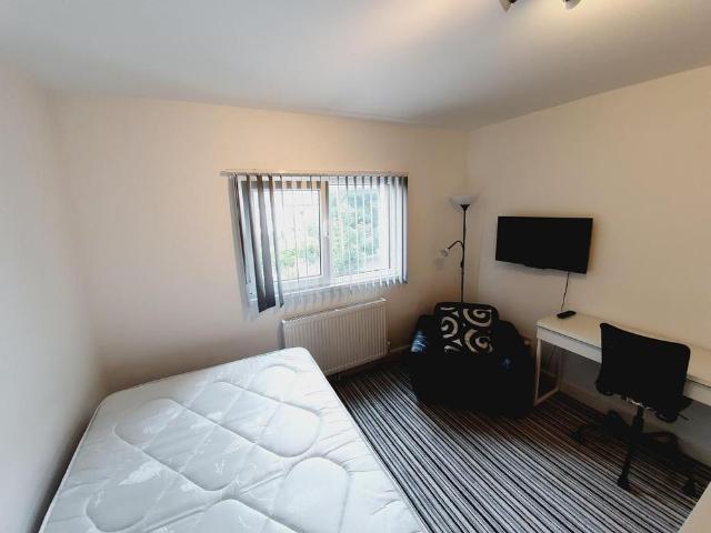 Studio for rent in Selly Oak, West Midlands