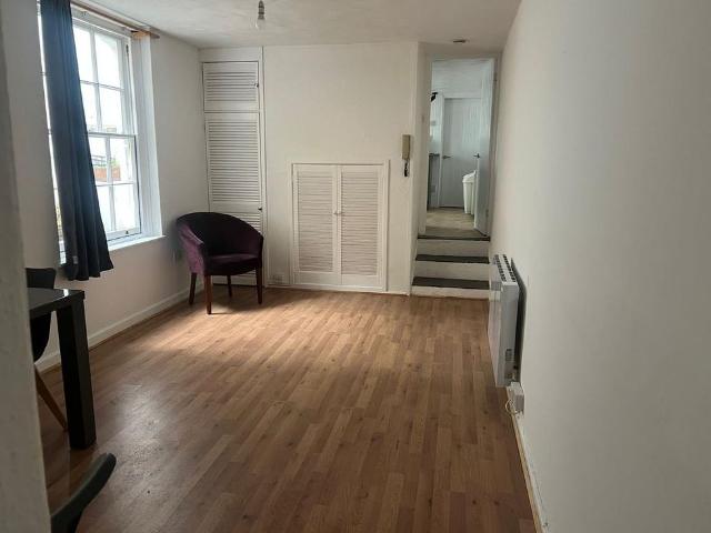 Studio for rent in Falmouth, Cornwall