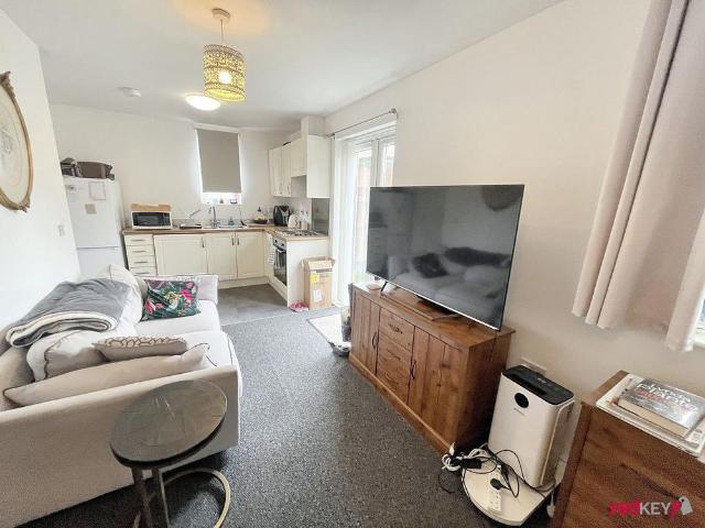 Studio for rent in Coedkernew, Wales