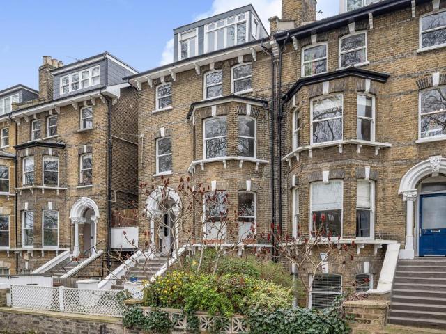 Flat for rent in East Dulwich, Isle Of Man