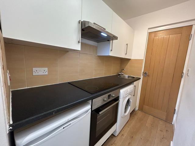 Studio for rent in Reading