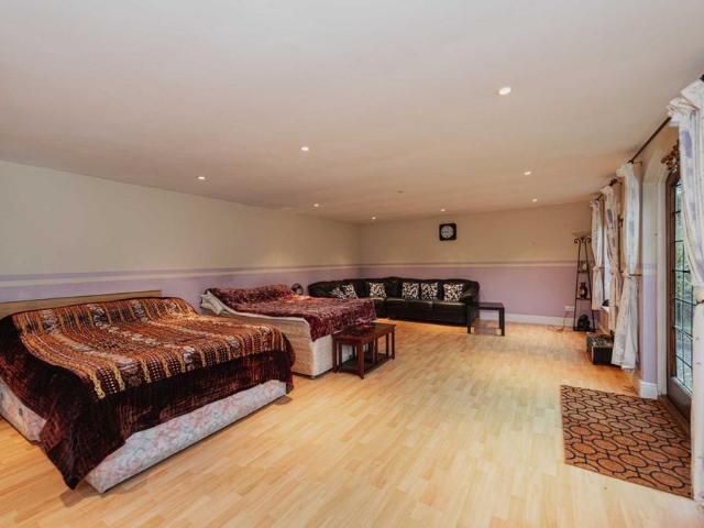 Studio for rent in Nork, Red Hill