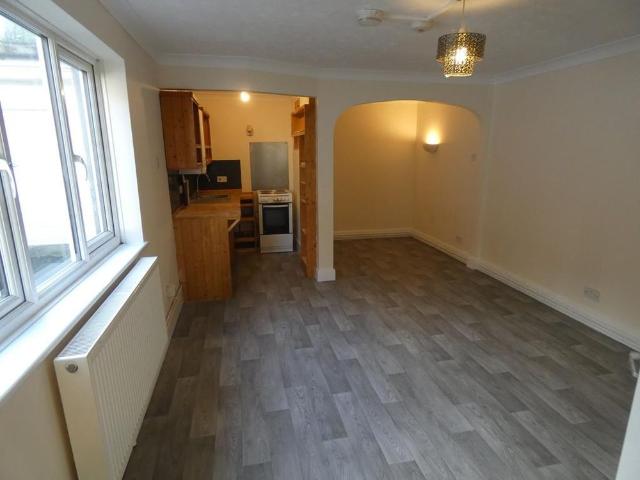 Studio for rent in Bedford