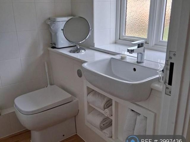 Studio for rent in Chipping Hill, Essex