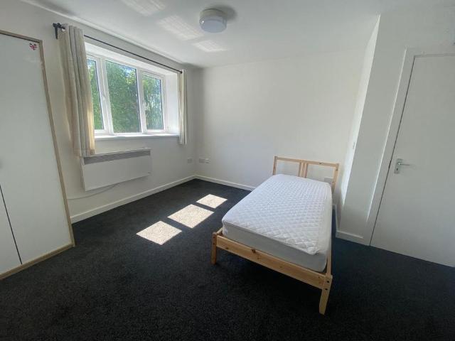 Studio for rent in Springfield, Wolverhampton