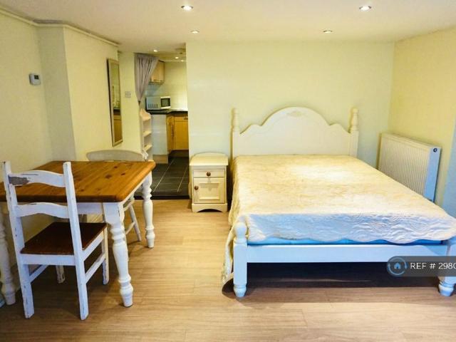 Flat for rent in Old Portsmouth, City Of Portsmouth