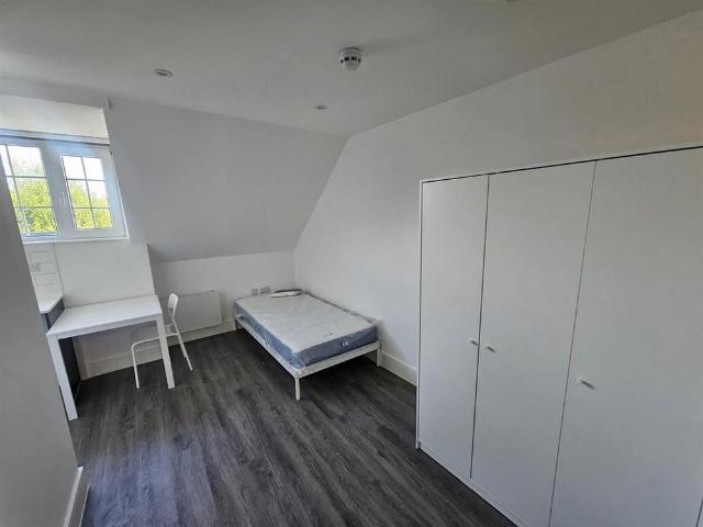 Studio for rent in London Borough of Croydon, Thornton Heath