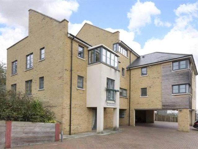 Flat for rent in Nunhead, Greater London