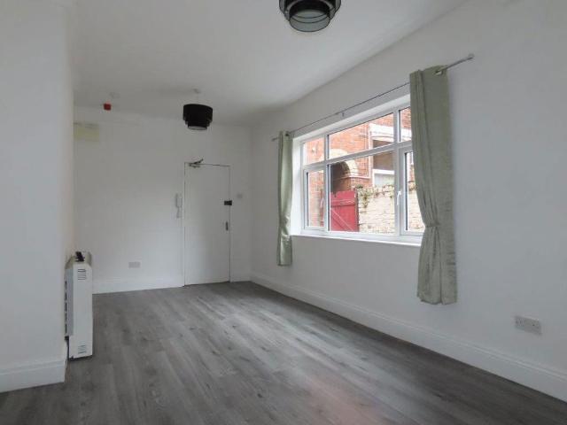 Studio for rent in Stepney, Hull