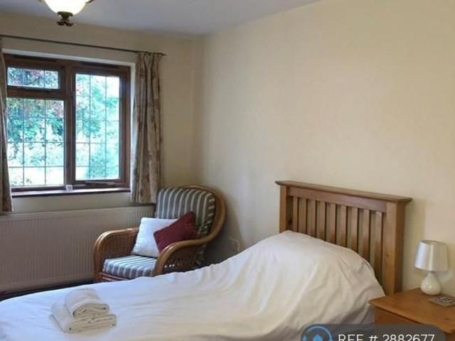 Studio for rent in Chilvers Coton, Camp Hill