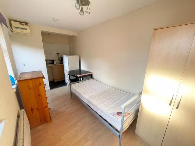 Studio for rent in Black Friars, Leicester
