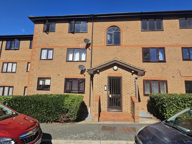 Studio for rent in Worcester Park Estate, Monks Orchard