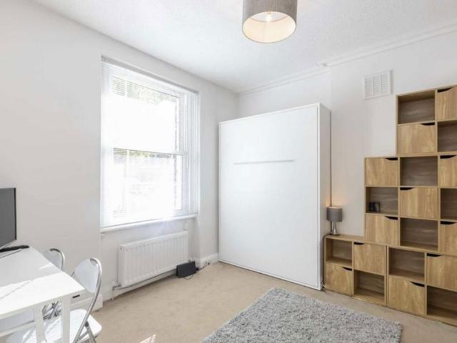 Studio for rent in Pimlico, Isle Of Man