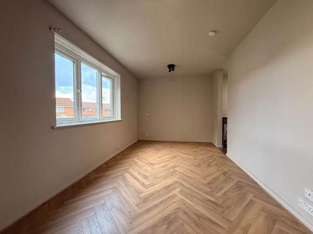 Studio for rent in Murdishaw, Halton