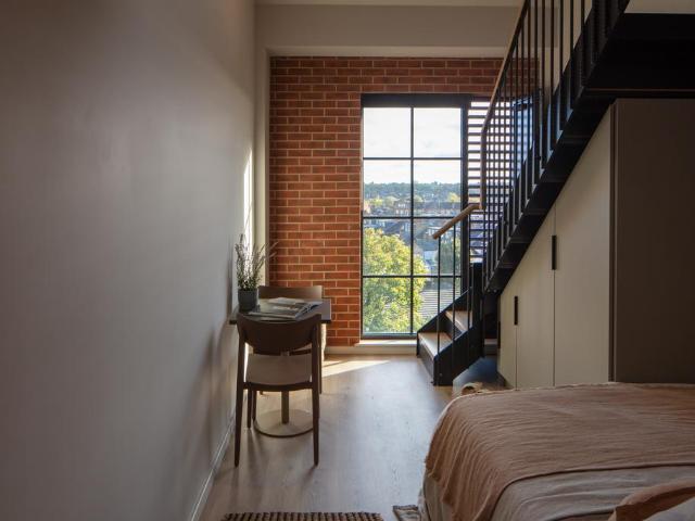 Flat for rent in Summerstown, Greater London