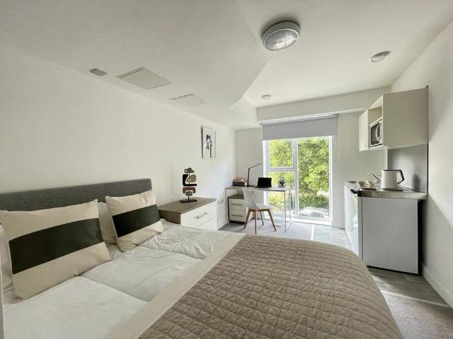 Studio for rent in The Polygon, City Of Southampton