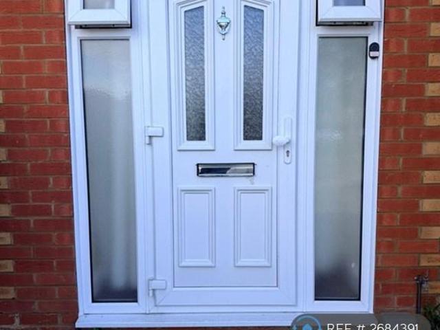 Flat for rent in Preston, Isle Of Man
