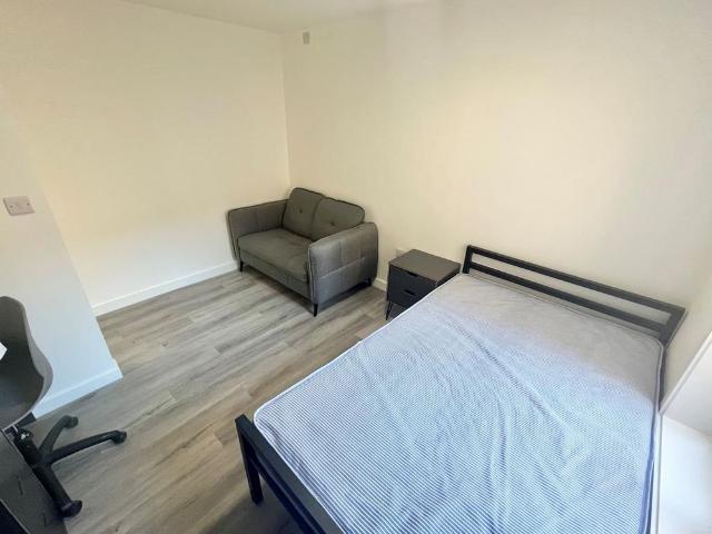 Studio for rent in City Centre, Isle Of Man