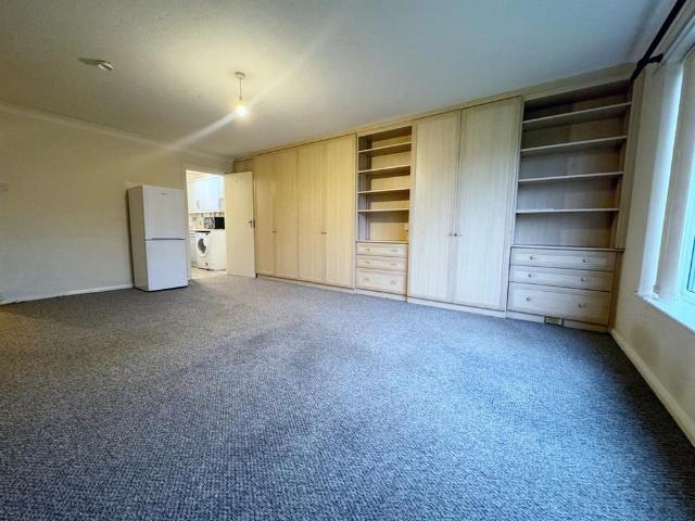 Studio for rent in West Worthing, Worthing