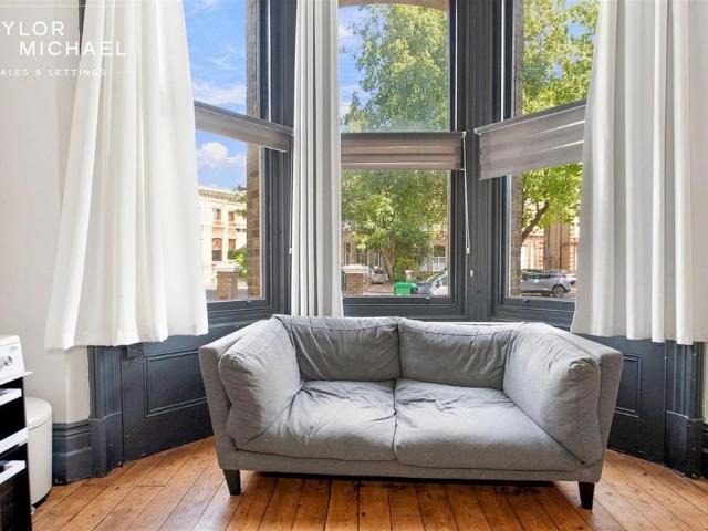 Studio for rent in Aldrington