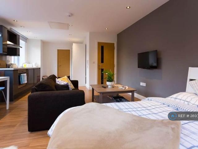 Flat for rent in City Centre, Isle Of Man