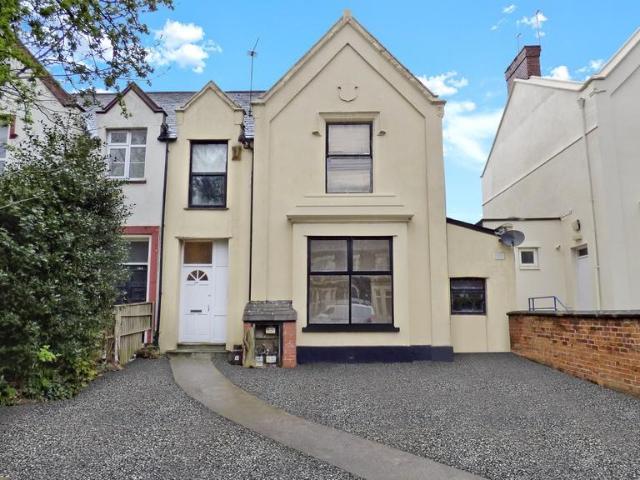 Flat for rent in Plasnewydd, Falcon Lodge