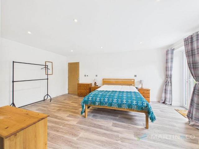Studio for rent in Penweathers, Cornwall